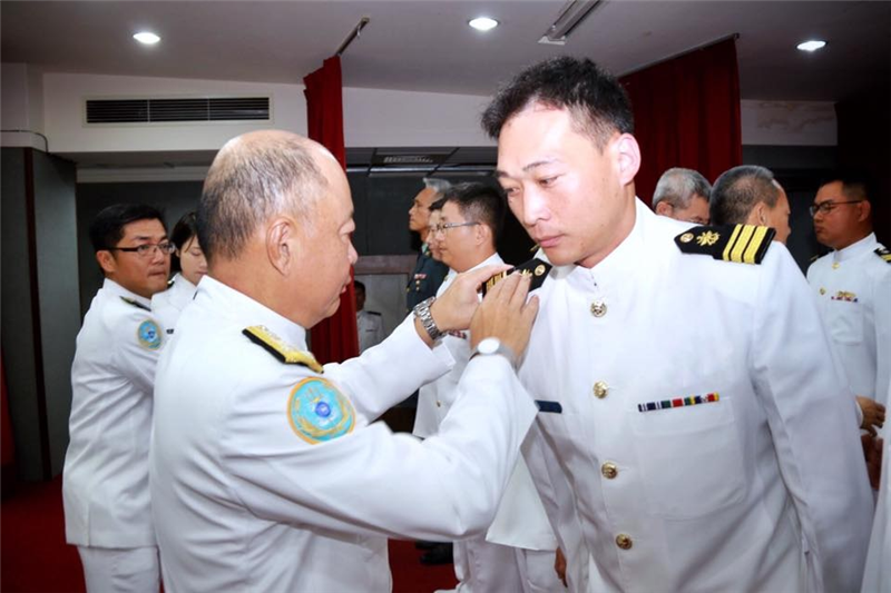 指揮官晉任