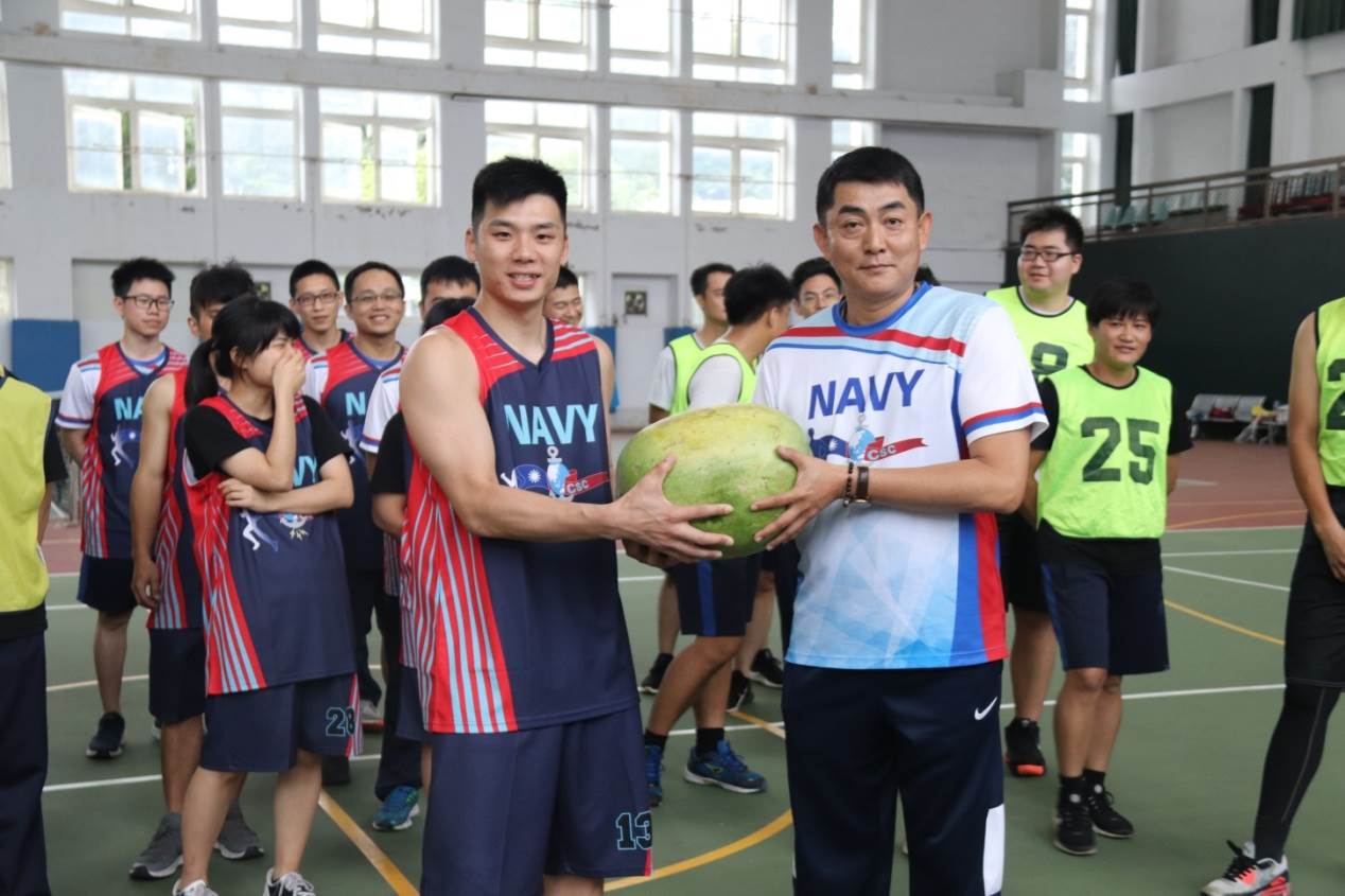 2019-04-17通指部上校指揮官日前率隊於海軍司令部競技館舉辦籃球競賽
