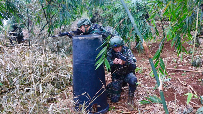 於野外實施防衛戰鬥