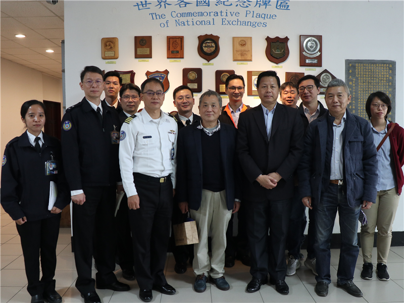 拜會行程結束全體參與人員合影留念