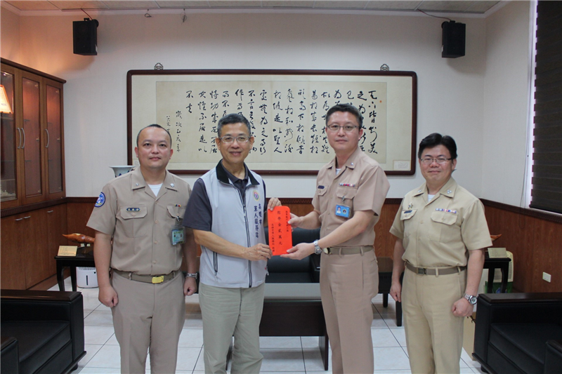 Friends of Armed Forces Association visit Naval Combat System Facility.