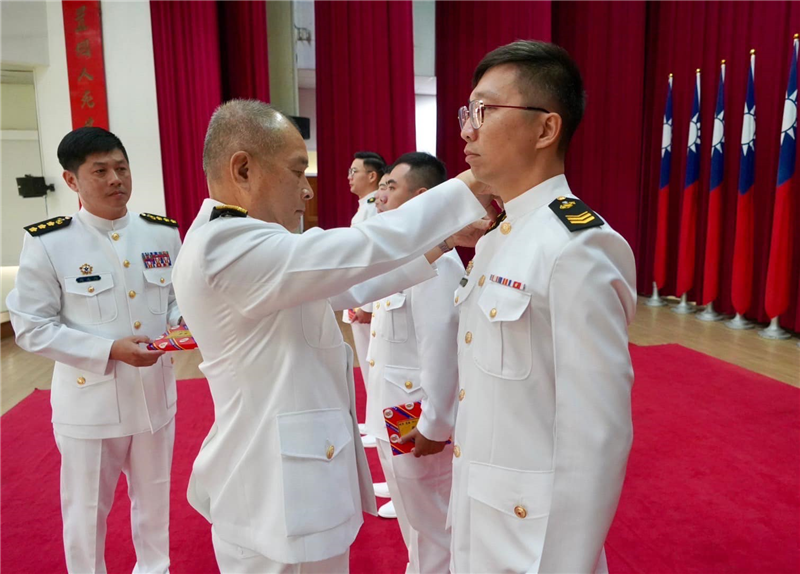 晉升士官長人員