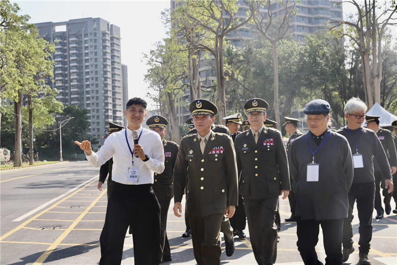 指揮官與講說人員