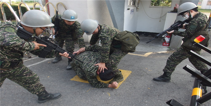 壓制不法份子