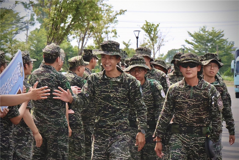 駐部官兵歡迎返部