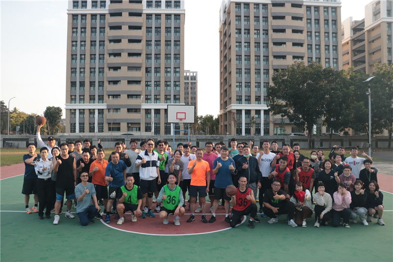 The Naval Maintenance and Repair Command basketball tournament showcases troops’ vitality.
