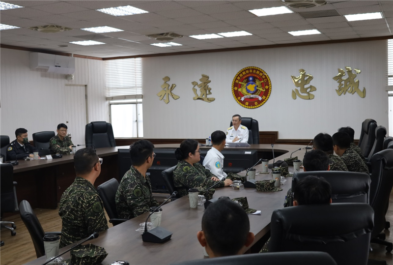 洪副主任實施座談。