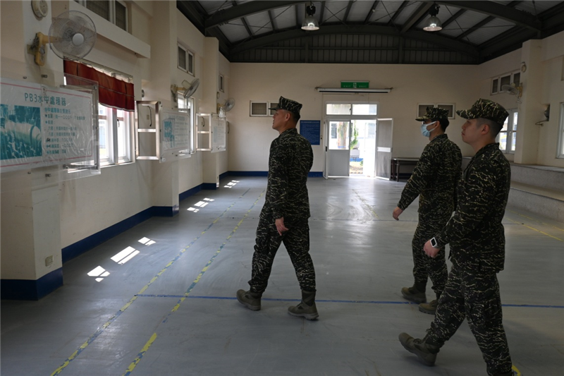 The Deputy Commander conducted a supervisory inspection of the recruit training grounds.