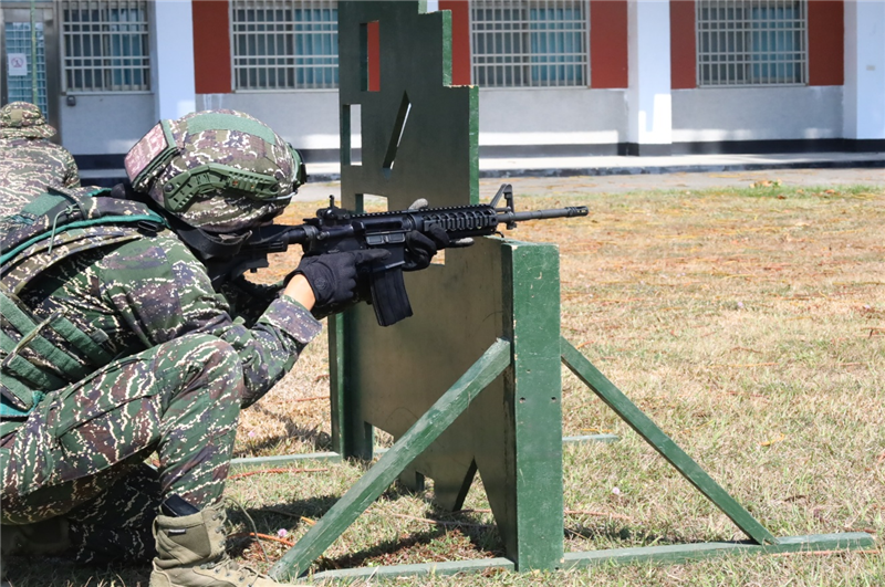 Kneeling Position